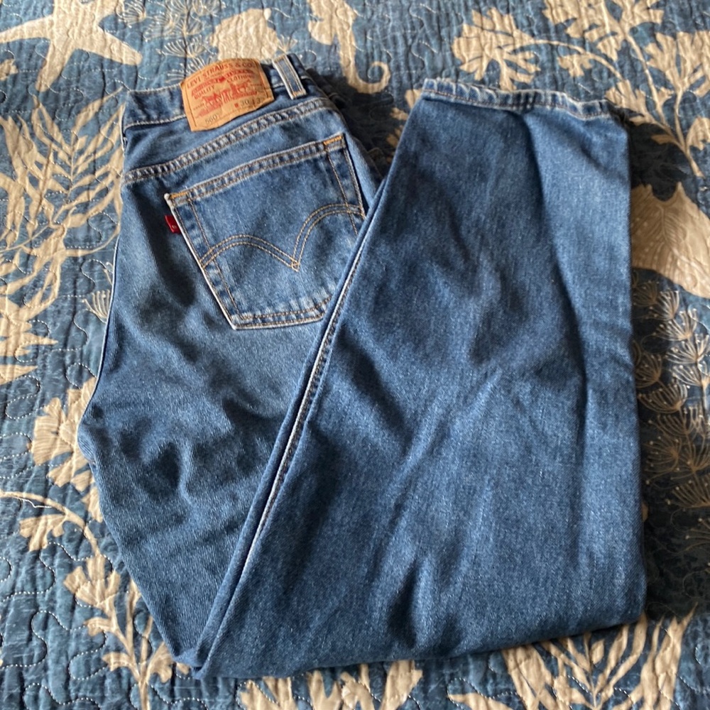 Iconic Levi Strauss Men's Comfort Fit Medium stone wash 30x32 jeans